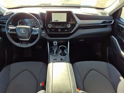 2025 Toyota HIGHLANDER LE