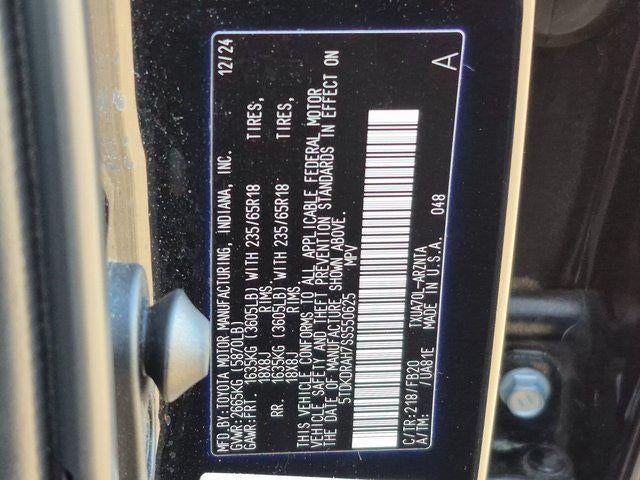 2025 Toyota HIGHLANDER LE