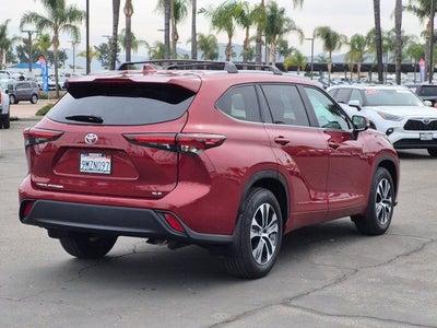 2024 Toyota HIGHLANDER XLE