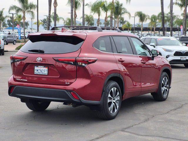 2024 Toyota HIGHLANDER XLE