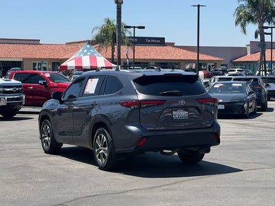 2023 Toyota HIGHLANDER XLE