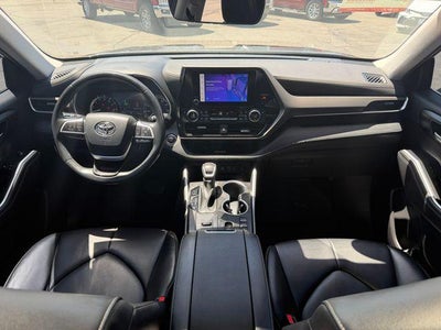 2023 Toyota HIGHLANDER XLE