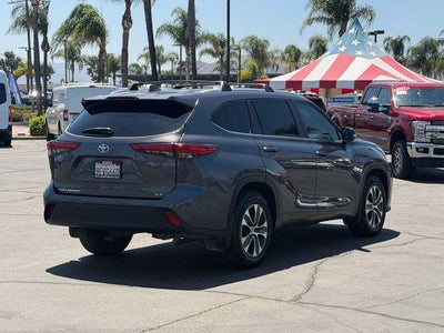 2023 Toyota HIGHLANDER XLE