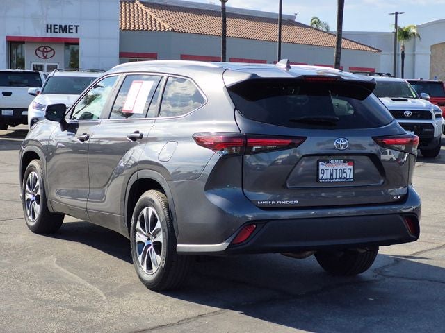 2025 Toyota HIGHLANDER XLE