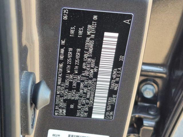 2025 Toyota HIGHLANDER XLE