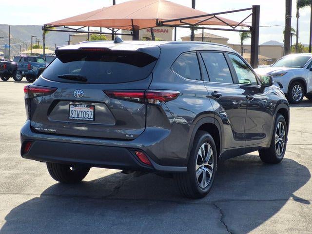 2025 Toyota HIGHLANDER XLE