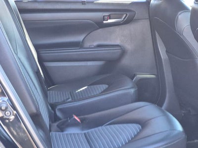 2025 Toyota HIGHLANDER XSE