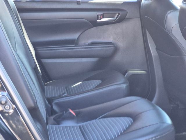 2025 Toyota HIGHLANDER XSE