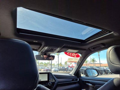 2025 Toyota HIGHLANDER XSE