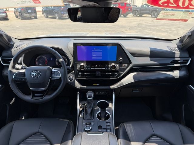 2025 Toyota Highlander XSE