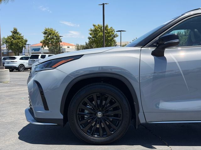 2025 Toyota Highlander XSE