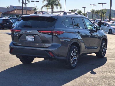 2023 Toyota HIGHLANDER XLE