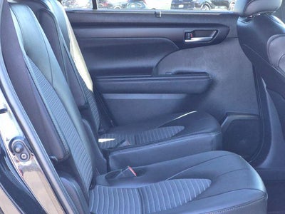 2025 Toyota HIGHLANDER XSE