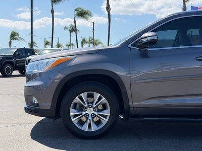 2015 Toyota HIGHLANDER XLE V6
