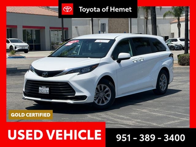 2026 Toyota Sienna LE 8 Passenger