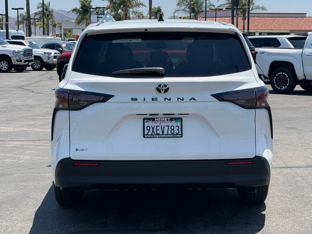 2026 Toyota Sienna LE 8 Passenger