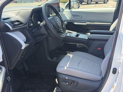 2026 Toyota Sienna LE 8 Passenger