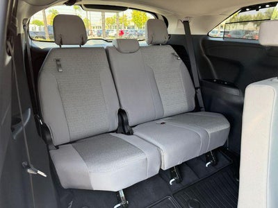 2026 Toyota Sienna LE 8 Passenger