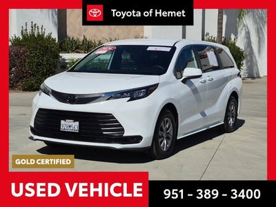 2026 Toyota Sienna LE 8 Passenger
