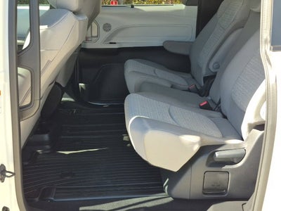 2026 Toyota Sienna LE 8 Passenger