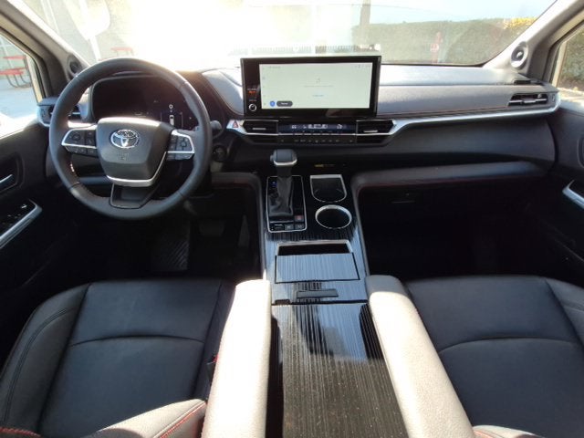 2026 Toyota Sienna XSE 7 Passenger