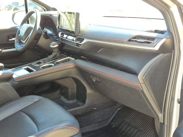 2026 Toyota Sienna XSE 7 Passenger