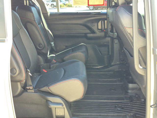 2026 Toyota Sienna XSE 7 Passenger