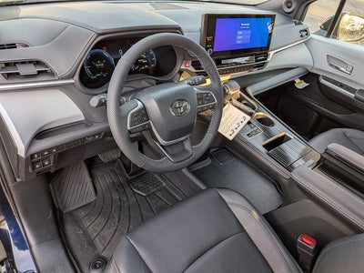 2026 Toyota Sienna XSE 7 Passenger