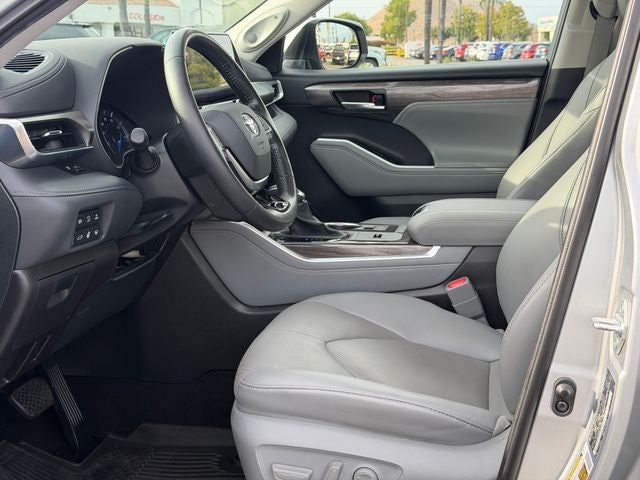 2021 Toyota Highlander Hybrid Limited