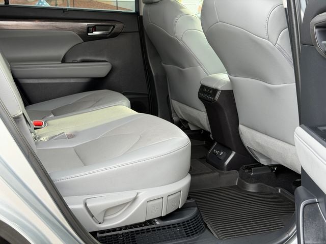 2021 Toyota Highlander Hybrid Limited