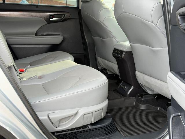 2021 Toyota Highlander Hybrid Limited