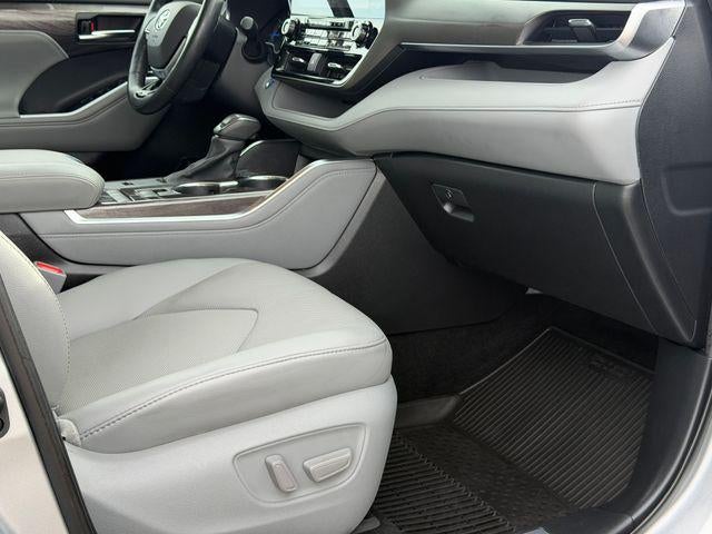 2021 Toyota Highlander Hybrid Limited