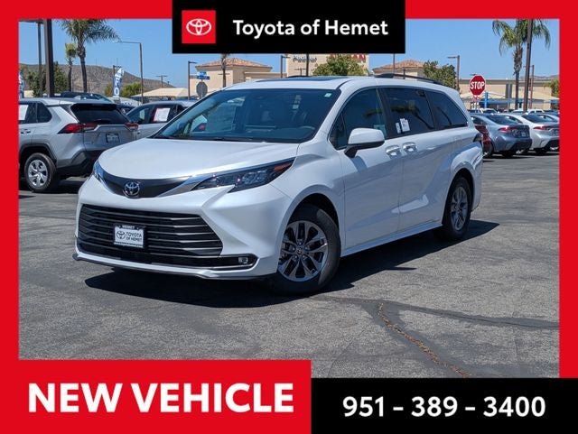 2026 Toyota Sienna XLE 8 Passenger