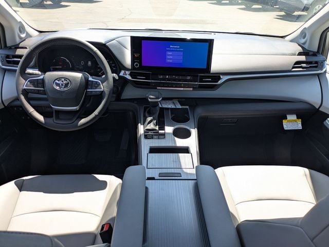 2026 Toyota Sienna XLE 8 Passenger