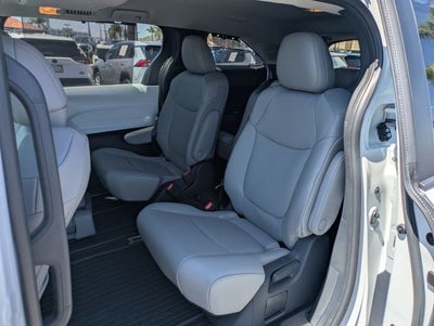 2026 Toyota Sienna XLE 8 Passenger