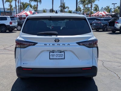 2026 Toyota Sienna XLE 8 Passenger