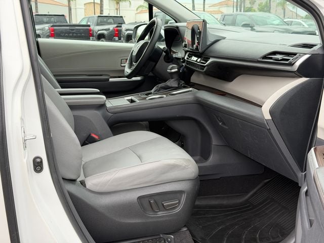 2023 Toyota Sienna XLE 7 Passenger