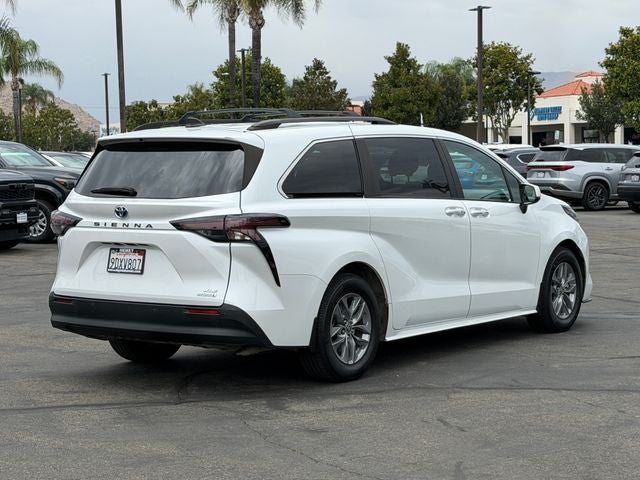 2023 Toyota Sienna XLE 7 Passenger