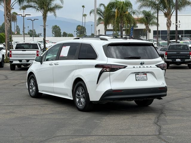 2023 Toyota Sienna XLE 7 Passenger