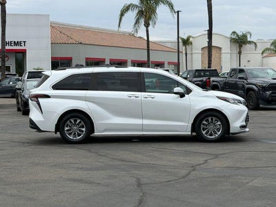 2023 Toyota Sienna XLE 7 Passenger