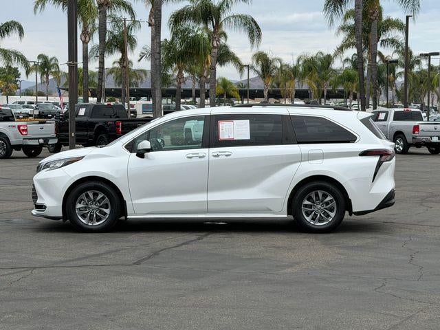 2023 Toyota Sienna XLE 7 Passenger