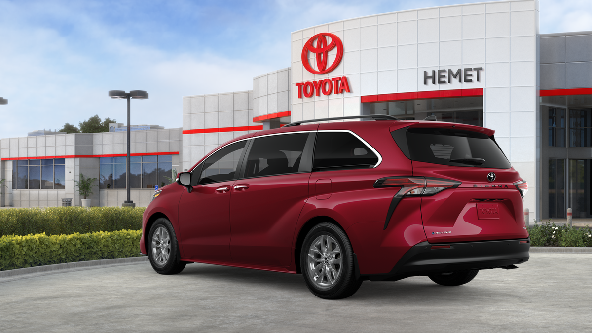 2026 Toyota Sienna XLE