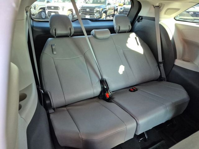 2021 Toyota SIENNA LIMITED Limited 7 Passenger