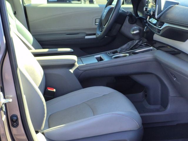2021 Toyota SIENNA LIMITED Limited 7 Passenger