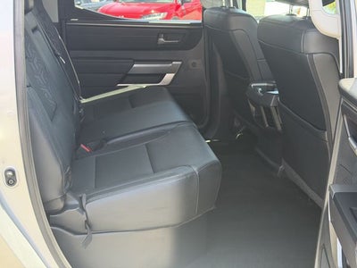 2022 Toyota TUNDRA 4X2 SR5