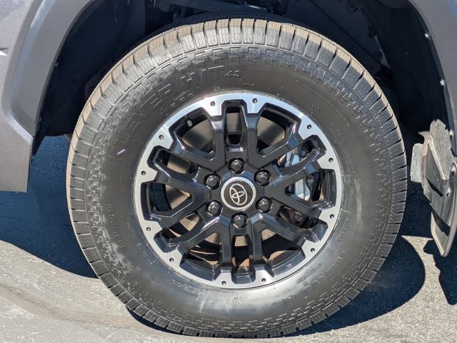 2022 Toyota TUNDRA 4X2 SR5