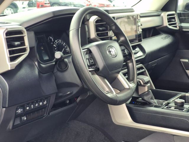 2024 Toyota TUNDRA 4X4 SR5