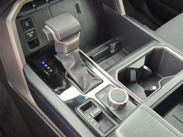 2024 Toyota TUNDRA 4X4 SR5