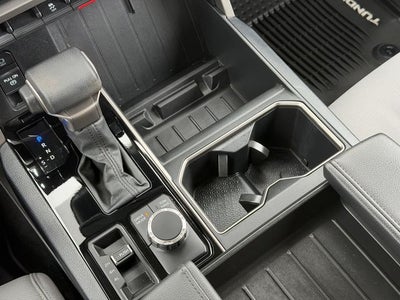 2024 Toyota TUNDRA 4X4 SR5
