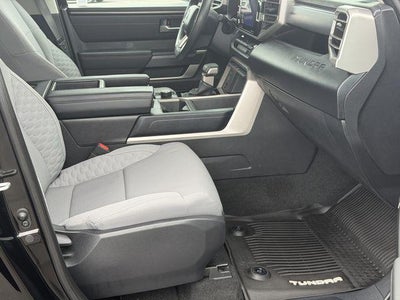 2024 Toyota TUNDRA 4X4 SR5